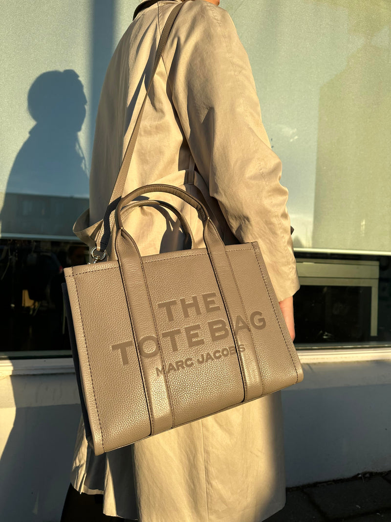 Marc Jacobs Medium Leather Tote Bag